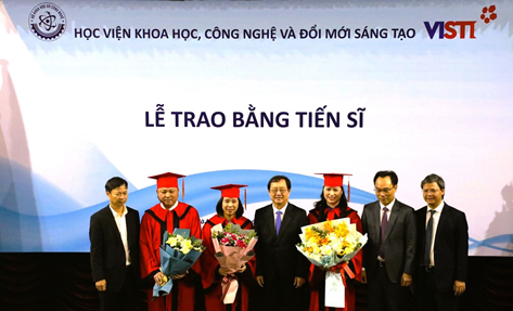 3 Tiến sỹ đầu tiên được đào tạo tại Học viện Khoa học, Công nghệ và Đổi mới sáng tạo