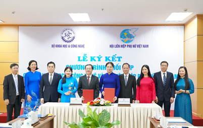 KH,CN&ĐMST đóng vai trò quan trọng trong việc nâng cao vai trò, vị thế của phụ nữ Việt Nam