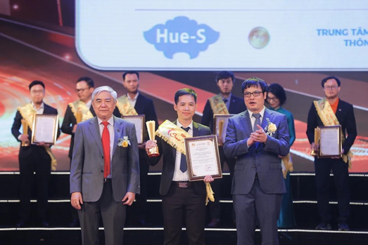 Sao Khuê 2024: Thúc đẩy nghiên cứu, phát triển và ứng dụng mạnh mẽ AI