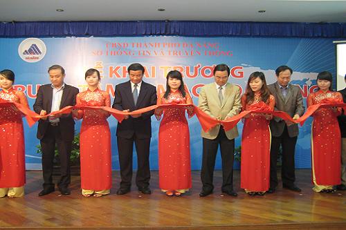 Khai trương Trung tâm vi mạch (CENTIC) đầu tiên khu vực miền Trung - Tây Nguyên