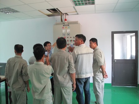 he thong tu dong hoa trang trai ga thong minh